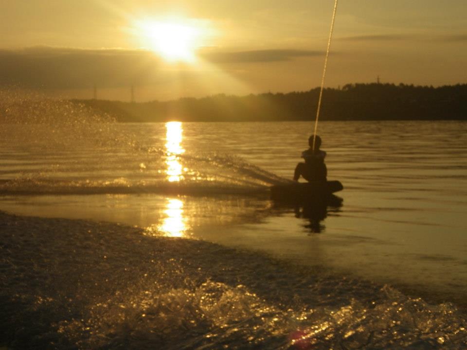 WAKEBOARD